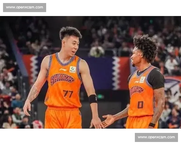 鏖战至终场绝杀定乾坤球队顽强逆转收获关键胜利联赛焦点战全场高能 - 副本 (2) - 副本